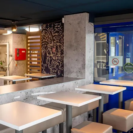 酒店 宜必斯科布伦茨北快捷酒店 Mülheim-Kärlich